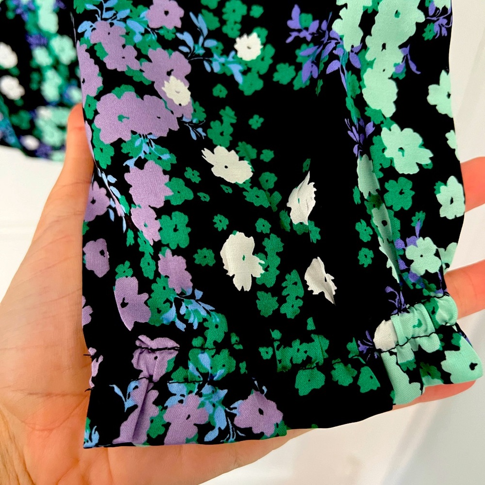 Stunning NWT Loft blouse - Picture 3 of 5